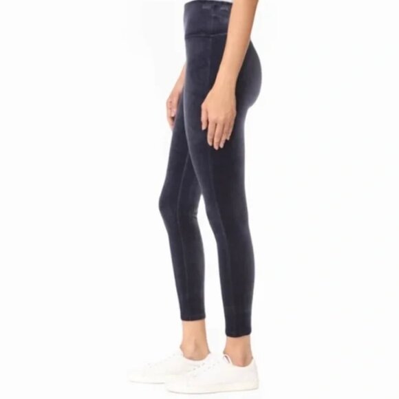 New! Spanx Velvet High Waisted Leggings - Picture 2 of 5